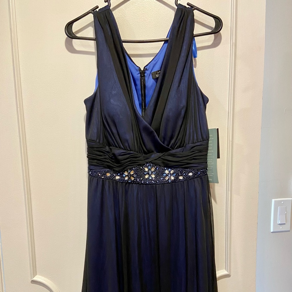 NWT cocktail party dress size 16